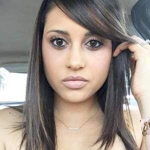 Meet your Posher, Lacey